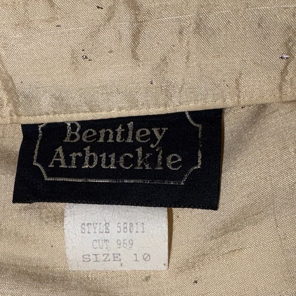 Vintage Bentley Arbuckle 100% Raw Silk Button‑Up Top – Cream – Size 10 – EUC - Picture 8 of 8